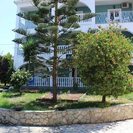 微笑一室公寓 *